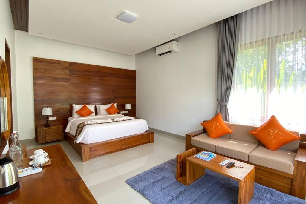 Nau Nusa Villa Batununggul ภายนอก รูปภาพ