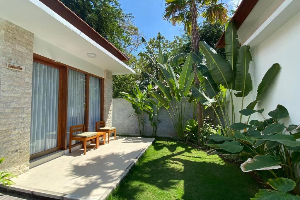Nau Nusa Villa Batununggul ภายนอก รูปภาพ